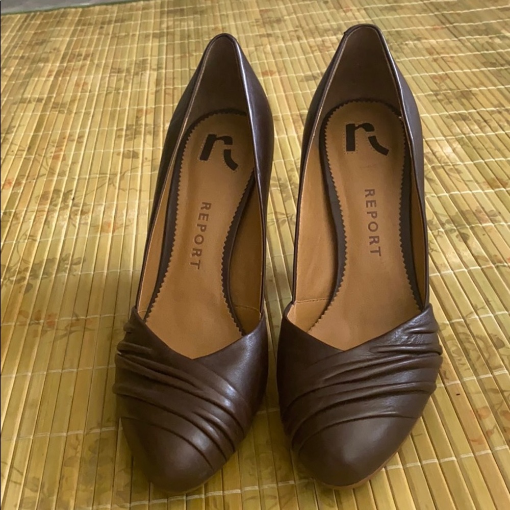 Report heels